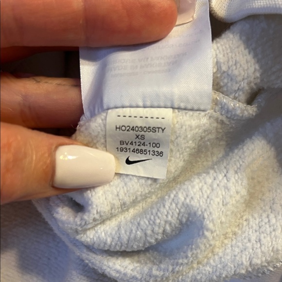 Nike White Hoodie with Black Embroidered Swoosh XS *flawed* for Dying Tie Dye - Picture 9 of 10